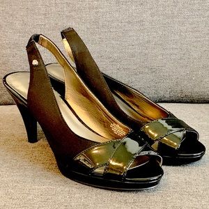 BANDOLINO Patent Leather Peep Toe Platform Heel, 8